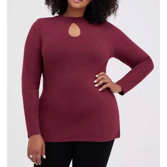 Torrid Foxy Mock Neck Keyhole Open Back Top Maroon Size 2 (2X) - Picture 1 of 8